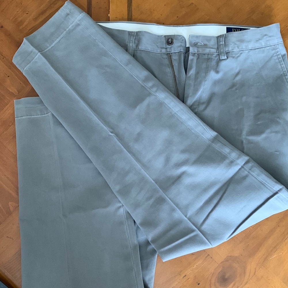 Polo Ralph Lauren, Gerry Dress Pants, Mens Size 32/30, in Great Condition